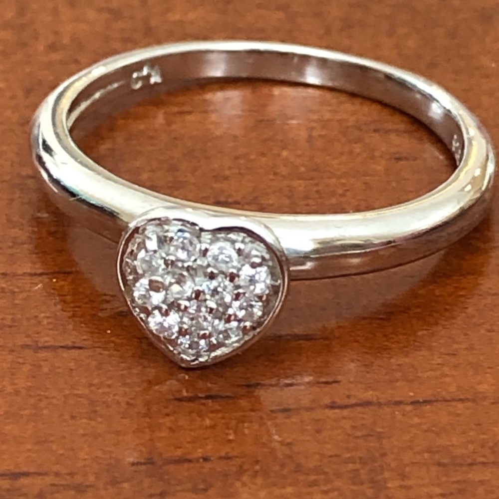 Sterling silver heart ring with crystals